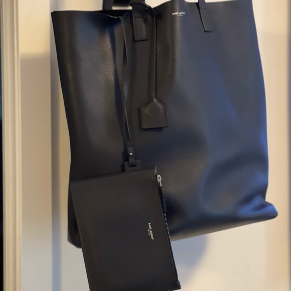 Authentic Saint Laurent tote bag - Picture 5 of 8